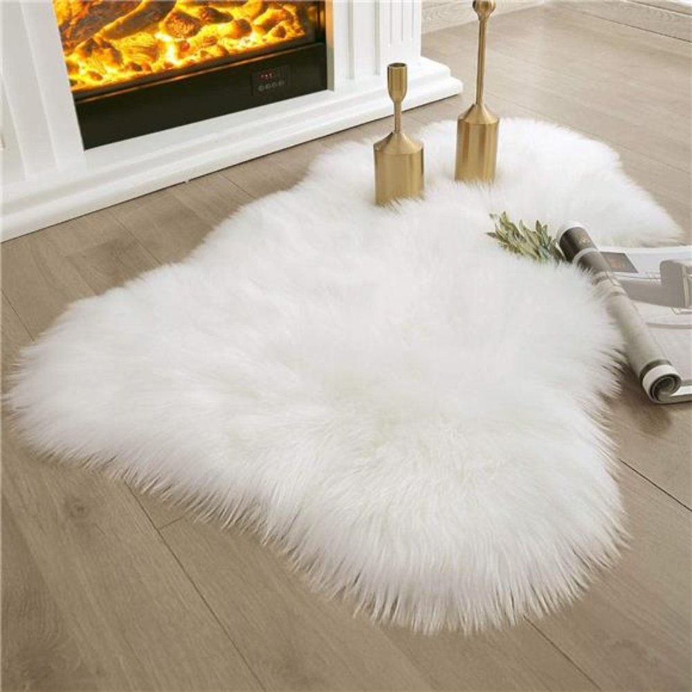 Faux Fur Rug,White Small Area Rugs,Fluffy Sheepskin Fur Rug,Ultra Soft 2x3Ft Rug